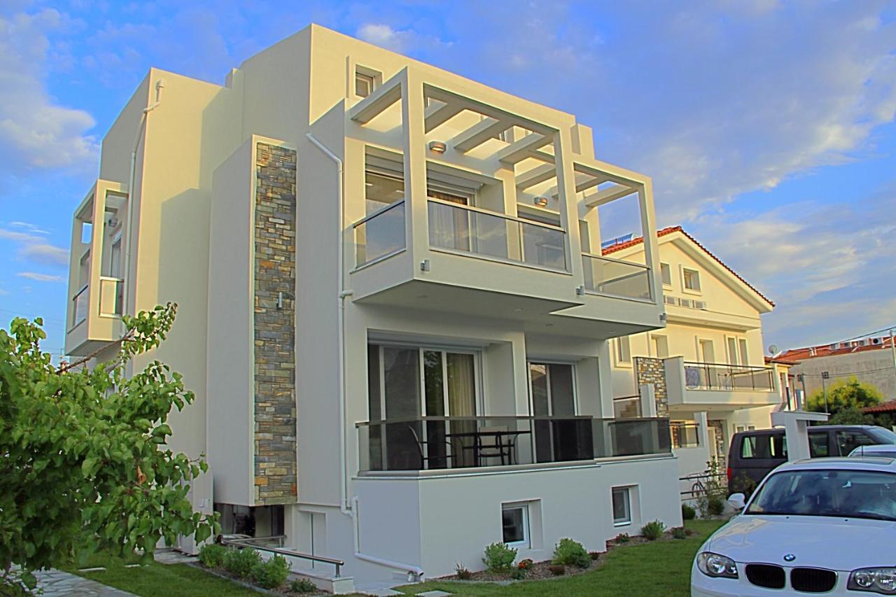 Sky Rays Luxury Apartments Nikiti  Ngoại thất bức ảnh