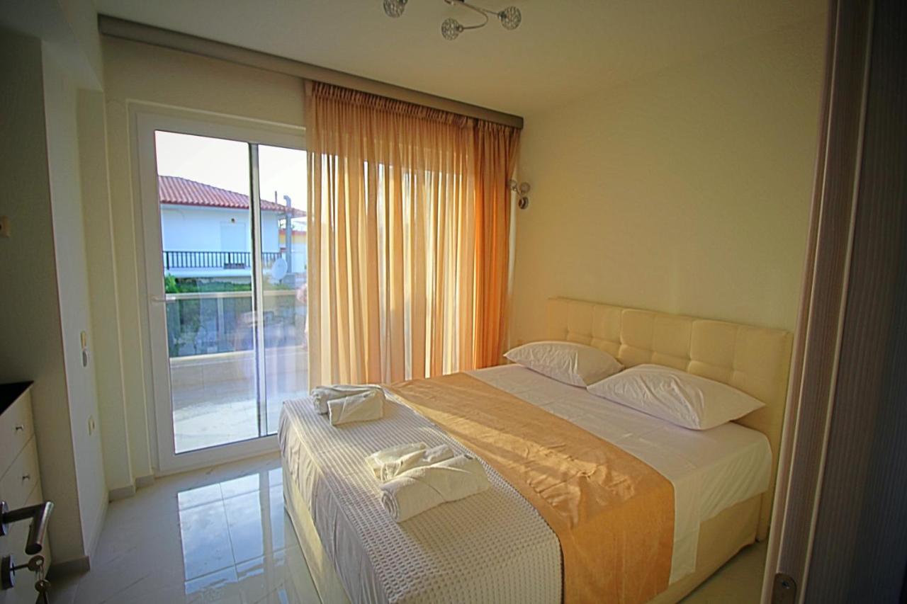 Sky Rays Luxury Apartments Nikiti  Ngoại thất bức ảnh