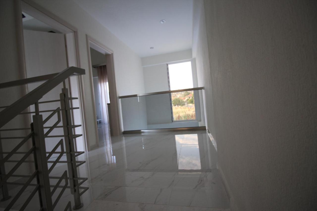Sky Rays Luxury Apartments Nikiti  Ngoại thất bức ảnh