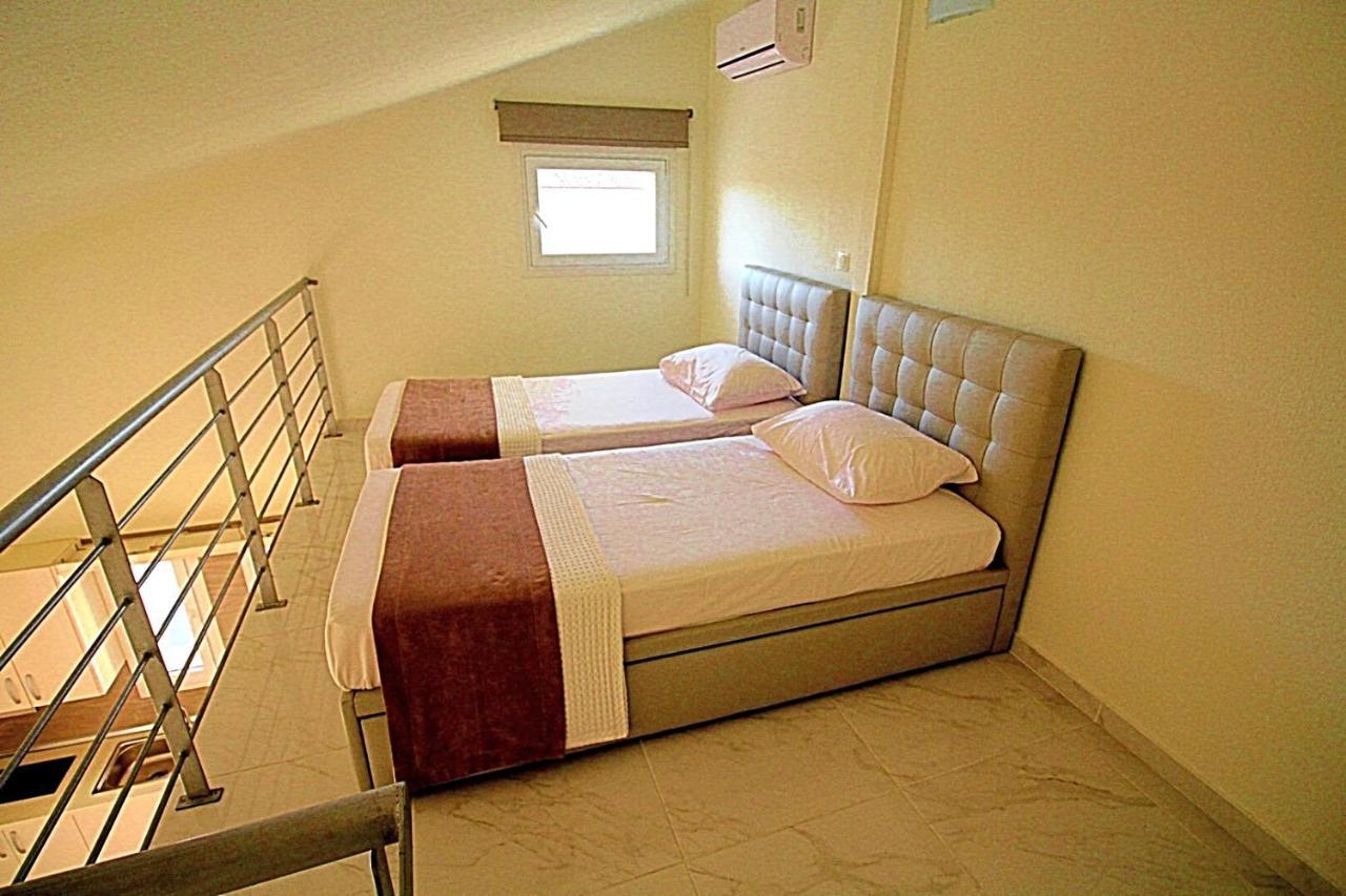 Sky Rays Luxury Apartments Nikiti  Ngoại thất bức ảnh